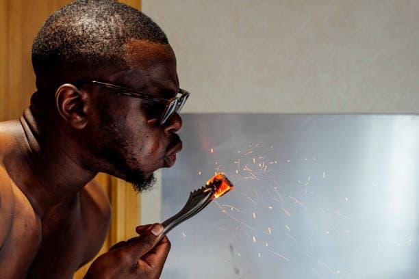 Papieros elektroniczny w praktyce, jak działa i e papieros budowa krok po kroku